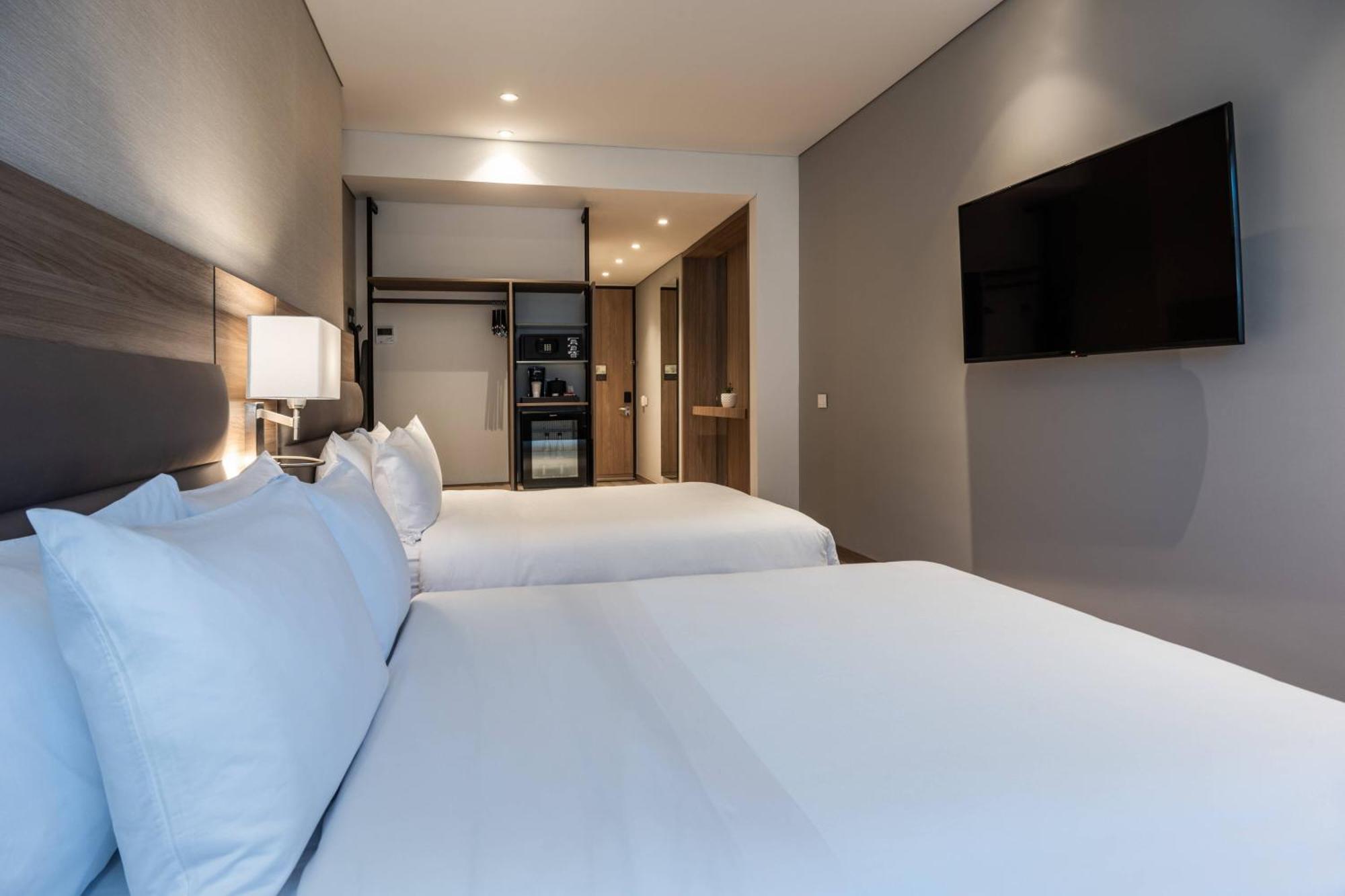 Ac Hotel By Marriott Bogota Zona T Экстерьер фото